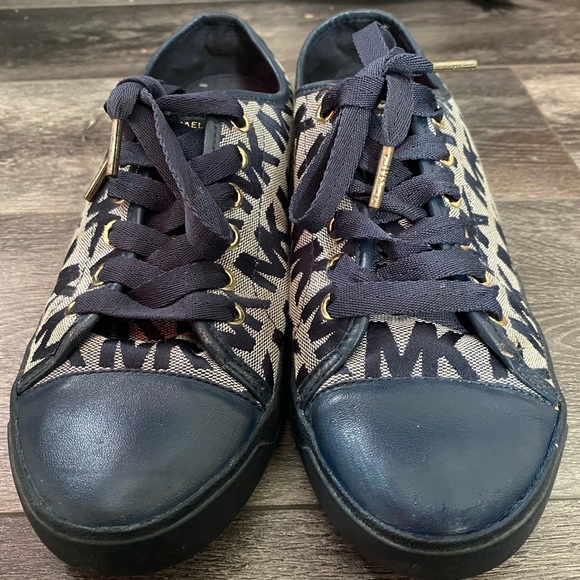 Michaels kors shoes - Picture 2 of 5